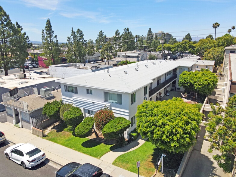Primary Photo Of 425 E Magnolia Blvd, Burbank Apartments For Sale