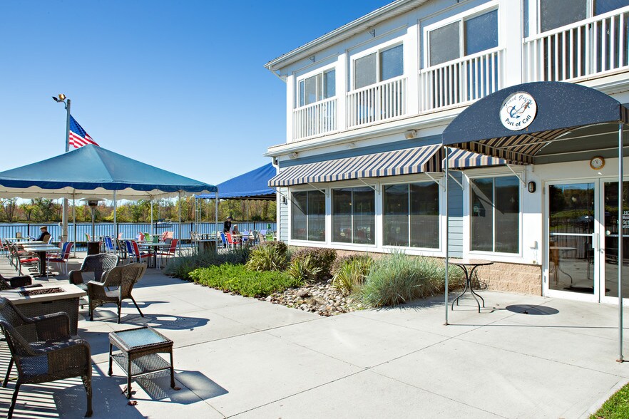 More Photos Of 7 Main St, Catskill Restaurant For Lease