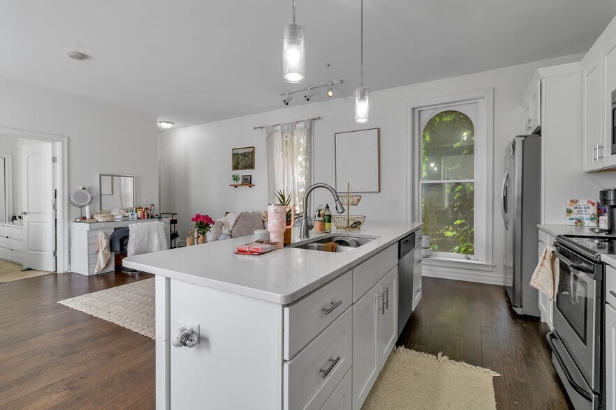 More Photos Of 888 Main St, Buffalo Office Residential For Sale