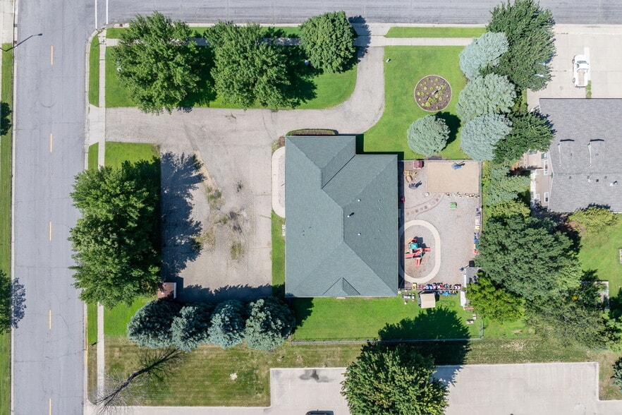 More Photos Of 1500 Edgewood Blvd, North Mankato Schools For Sale