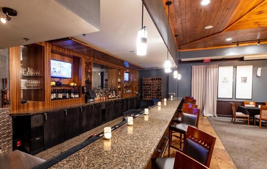 More Photos Of 3529 Pinnacle Hills Pky, Rogers Restaurant For Lease
