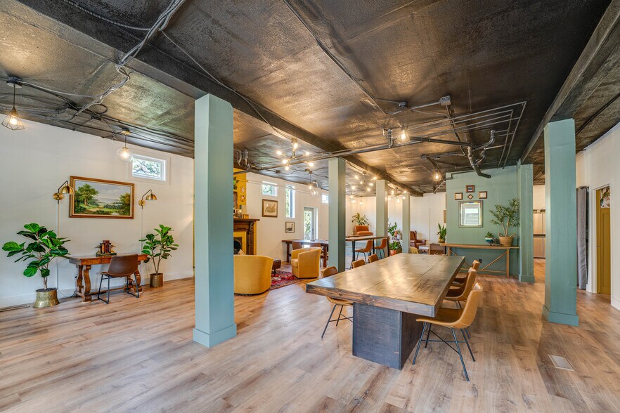 More Photos Of 4301 Washington Pike, Knoxville Office Residential For Sale