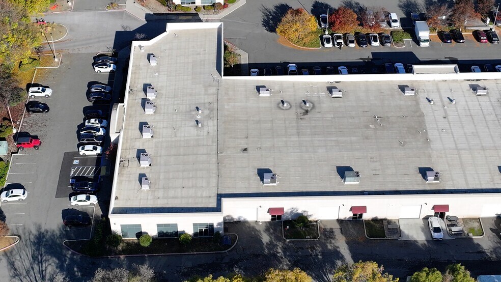 More Photos Of 2526 Qume Dr, San Jose Light Distribution For Lease