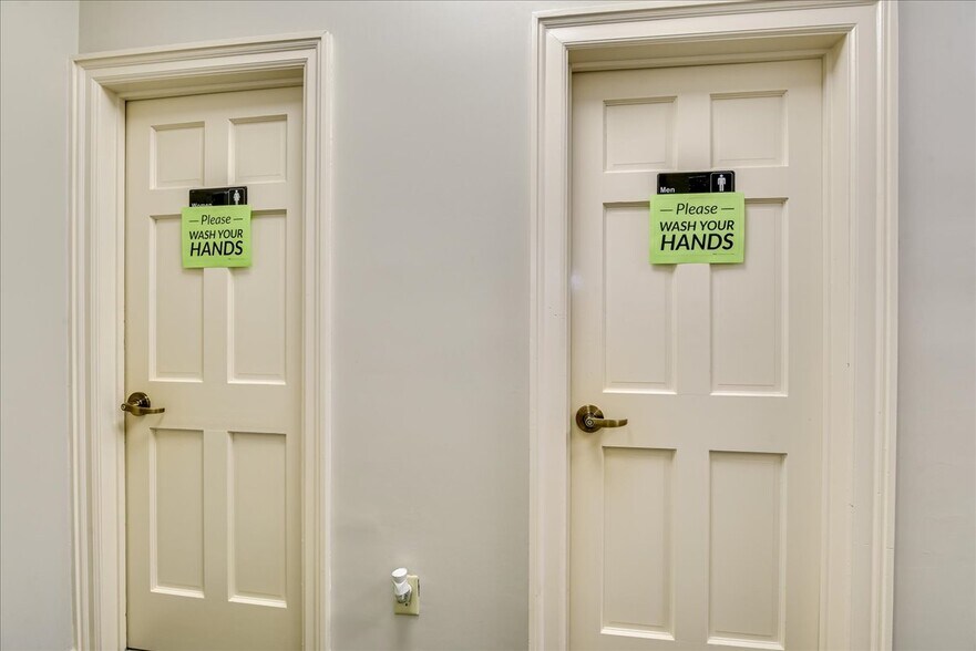 More Photos Of 624 Ellis St, Augusta Office For Sale