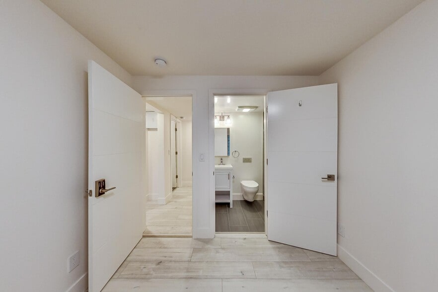 More Photos Of 751 Capp st, San Francisco Apartments For Sale