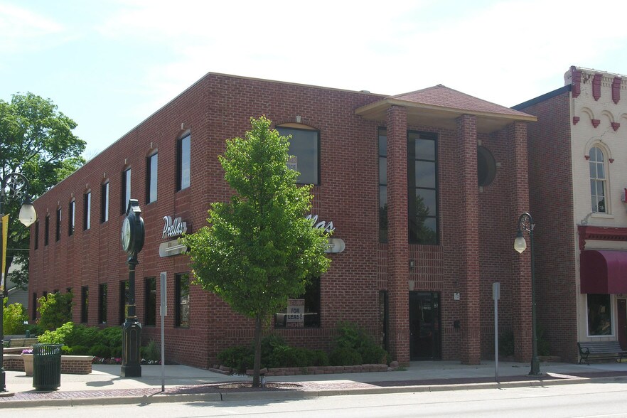 More Photos Of 107 S Main St, Almont Restaurant For Lease