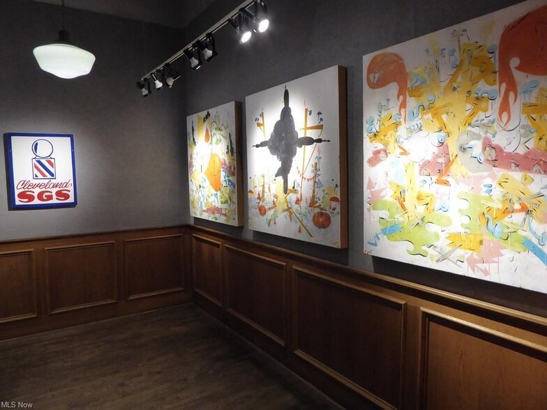 More Photos Of 1667 E 40th St, Cleveland Loft Creative Space For Sale