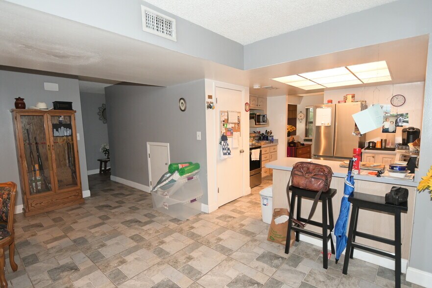 More Photos Of 2101 S Goldenrod Rd, Orlando Storefront For Sale