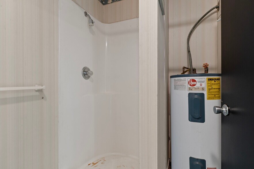 More Photos Of 377 Highway 40 W, Inglis Flex For Sale