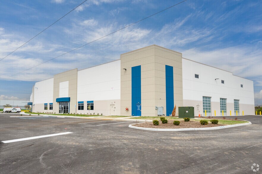 More Photos Of 3150 Reeves Rd, Plainfield Distribution For Sale