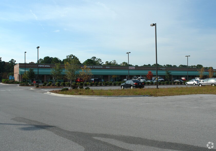 More Photos Of 3715 Patriot Way, Wilmington Storefront For Lease