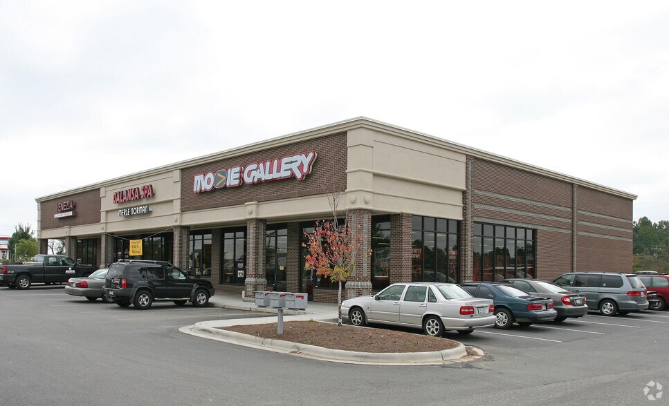 More Photos Of 5275-5289 US Hwy 158, Advance Storefront For Lease