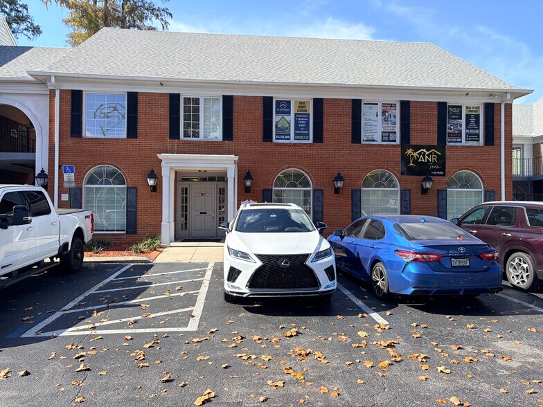 More Photos Of 12000 N Dale Mabry Hwy, Tampa Office For Lease