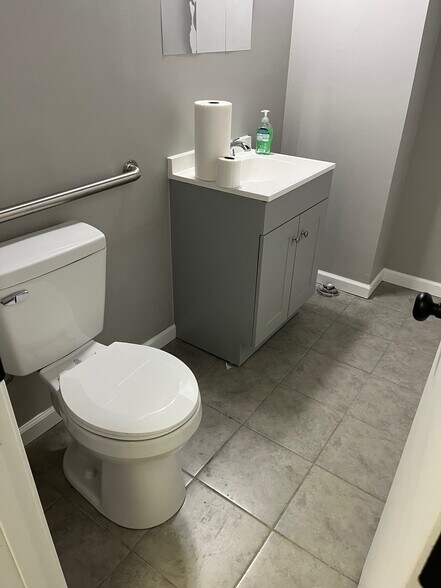 More Photos Of 3494 S Hamilton Rd, Columbus Office For Lease