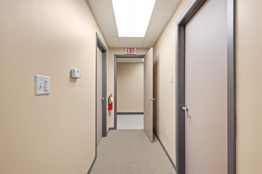 More Photos Of 2131 Calumet Dr, New Holstein Medical For Lease