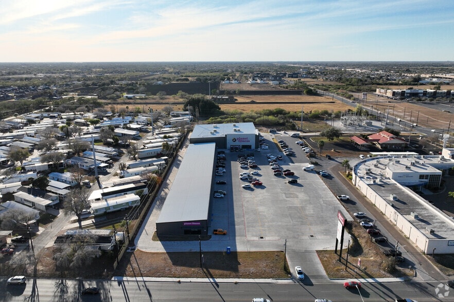 More Photos Of 1222 Dixieland Rd, Harlingen Storefront Retail Office For Lease