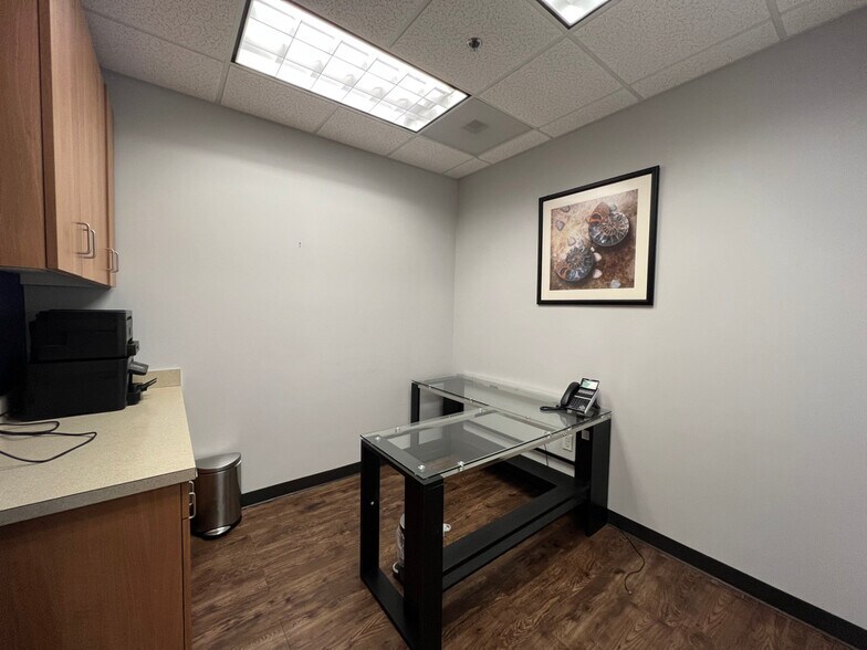 More Photos Of 12319 N Mopac Expy, Austin Medical For Sale