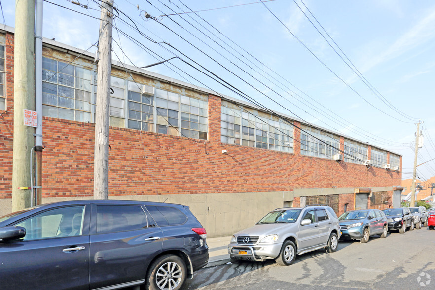 More Photos Of 54-60 46th St, Maspeth Warehouse For Lease