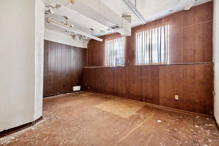 More Photos Of 301 Larimer Ave, Pittsburgh Religious Facility For Sale