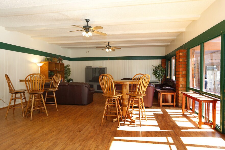 More Photos Of 3131 Arlington Ave, Riverside Apartments For Sale
