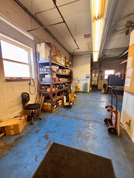 More Photos Of 205 W Main St, Bushnell Industrial For Sale