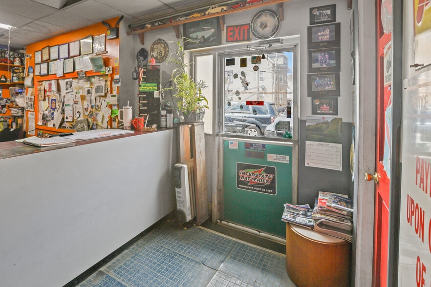 More Photos Of 19 Benefit St, Pawtucket Industrial For Sale