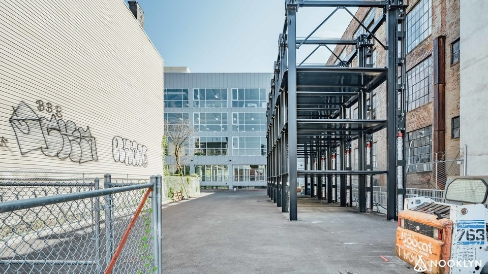 More Photos Of 13 Grattan St, Brooklyn Loft Creative Space For Lease