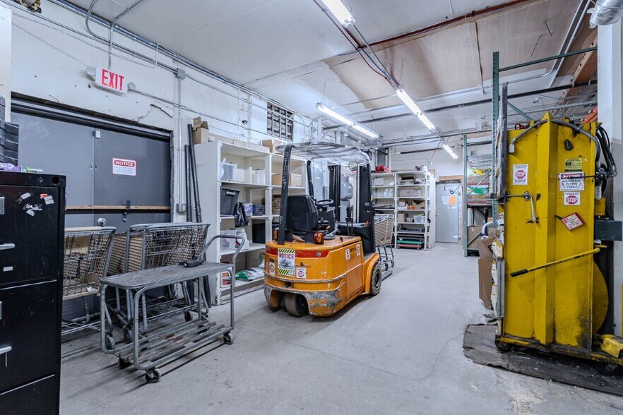 More Photos Of 234 Cedar St, Tigerton Supermarket For Sale