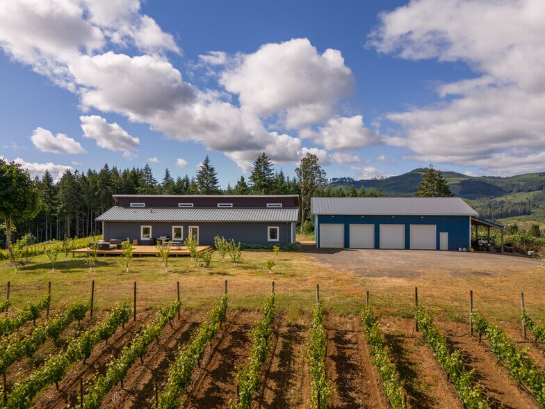 More Photos Of 12000 NW Old Wagon Rd, Carlton Winery Vineyard For Sale