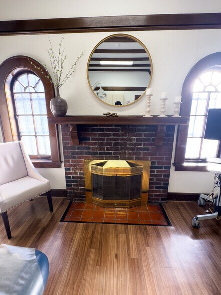 More Photos Of 304 Bloomfield Ave, Verona Medical For Lease