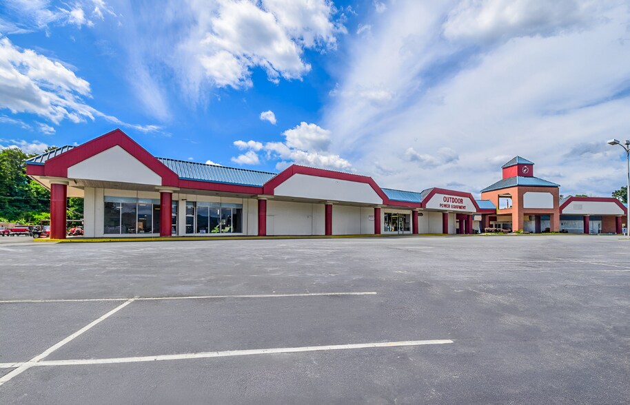 More Photos Of 4202 Melrose Ave NW, Roanoke Freestanding For Sale