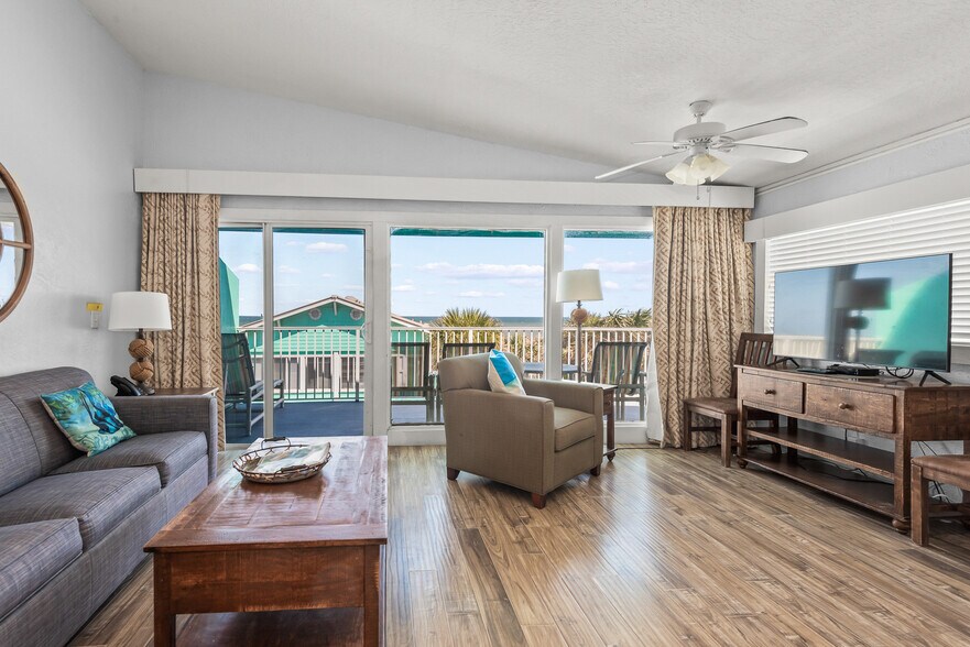 More Photos Of 3201 Hill St, New Smyrna Beach Hotel For Sale