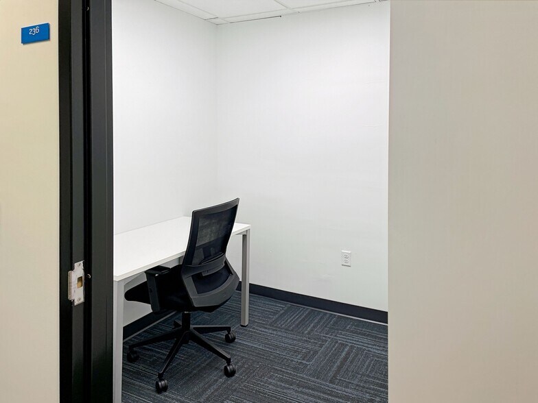 More Photos Of 4200 Fashion Square Blvd, Saginaw Medical For Sale