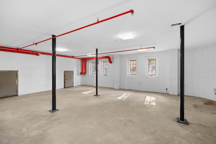 More Photos Of 122 Liberty View Dr, Jersey City General Retail For Lease