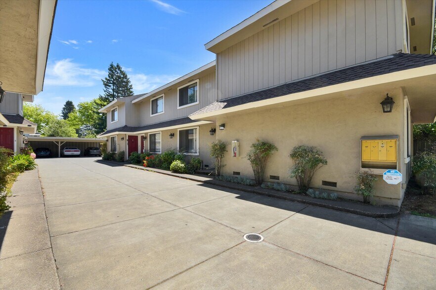 More Photos Of 1048 7th St, Novato Multifamily For Sale