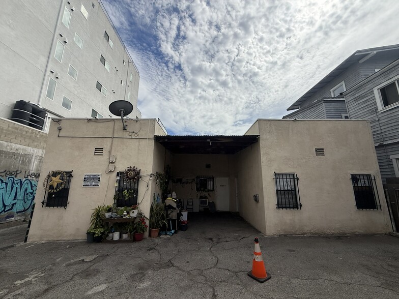 More Photos Of 3069 W Pico Blvd, Los Angeles Multifamily For Sale