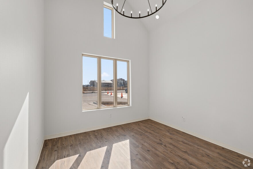 More Photos Of 3204 140th St, Lubbock Medical For Lease