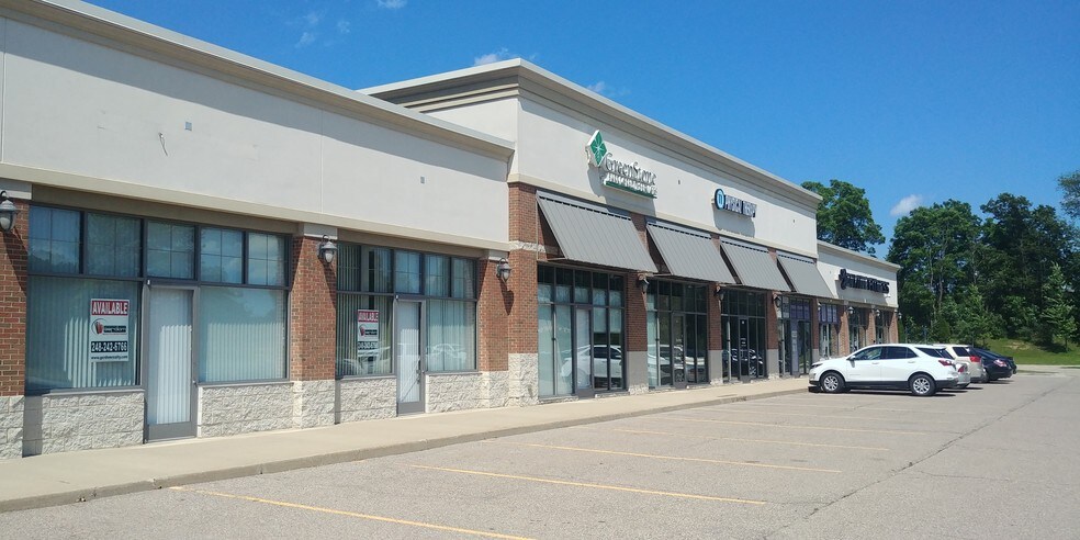 More Photos Of 1000 W Highland Rd, Howell Unknown For Lease