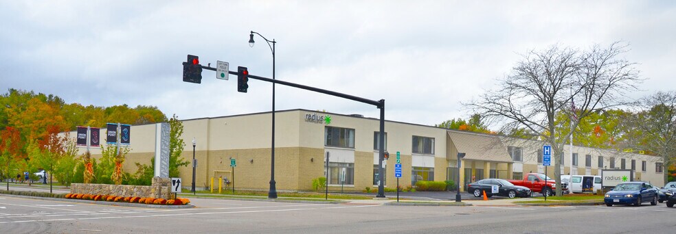 More Photos Of 160-180 Weymouth St, Rockland Light Distribution For Lease