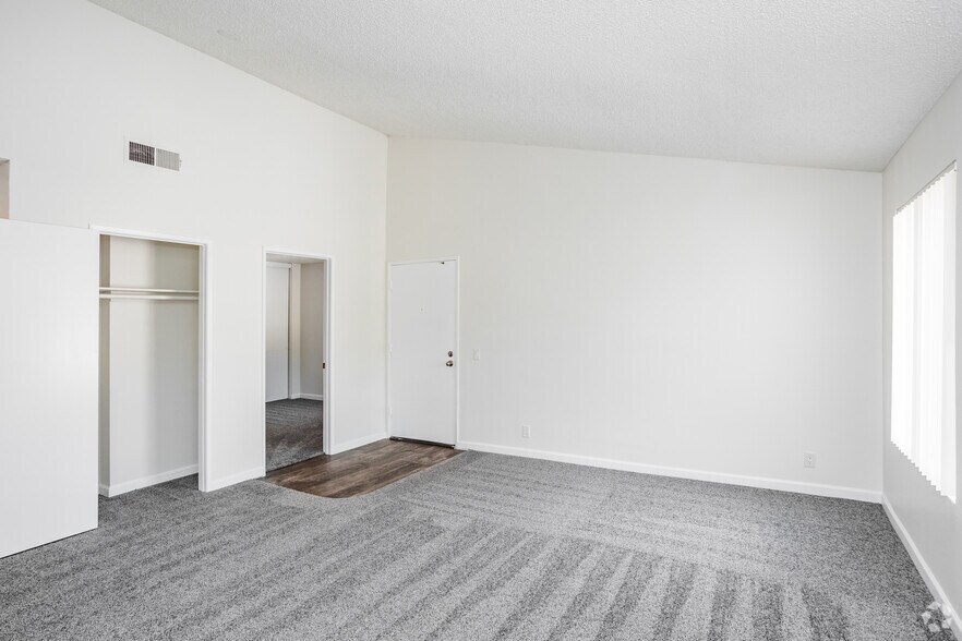 More Photos Of 140 S Highland Ave, Placentia Apartments For Sale