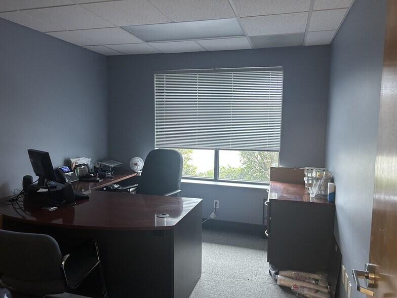 More Photos Of 6905 Old Wolf Bay Rd, Palatka Medical For Sale