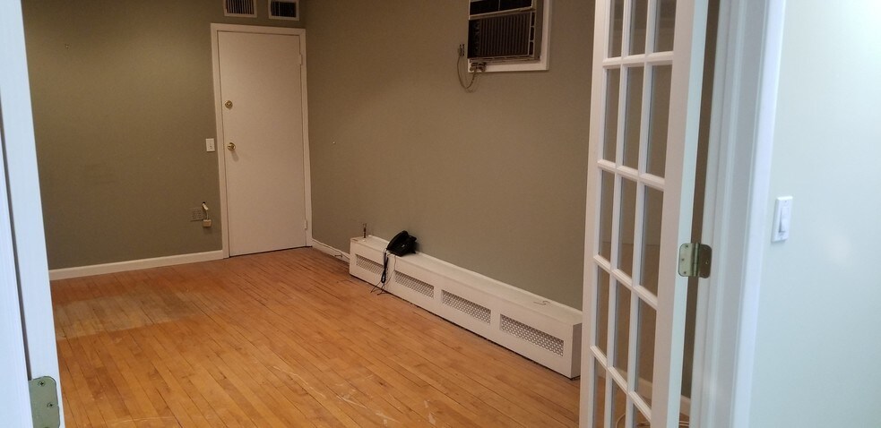 More Photos Of 575 White Plains Rd, Eastchester Office For Lease