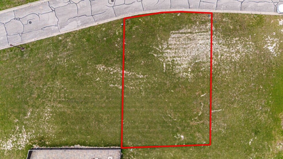 More Photos Of The Enclave, Waco Land For Sale