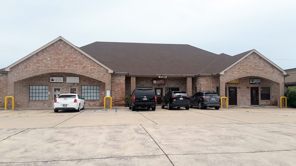 More Photos Of 1720 E Harrison Ave, Harlingen Office For Lease