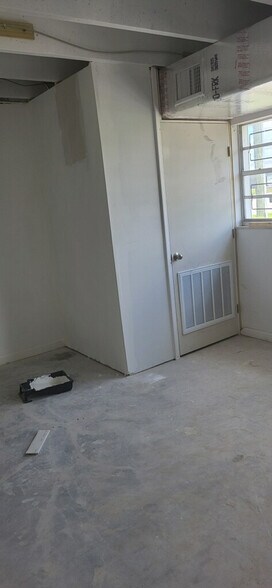 More Photos Of 12388 Starkey Rd, Largo Warehouse For Sale