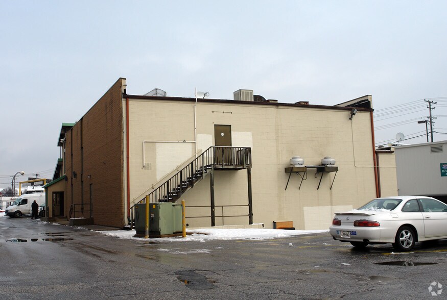 More Photos Of 9930-9974 York Rd, Cockeysville Unknown For Lease