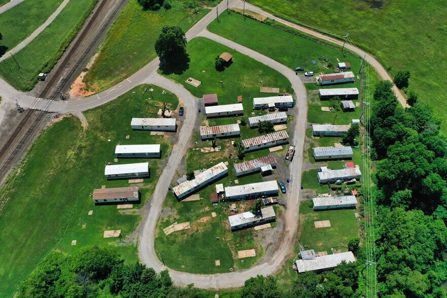 More Photos Of 400 S Front St, Noble Manufactured Housing Mobile Home Park For Sale