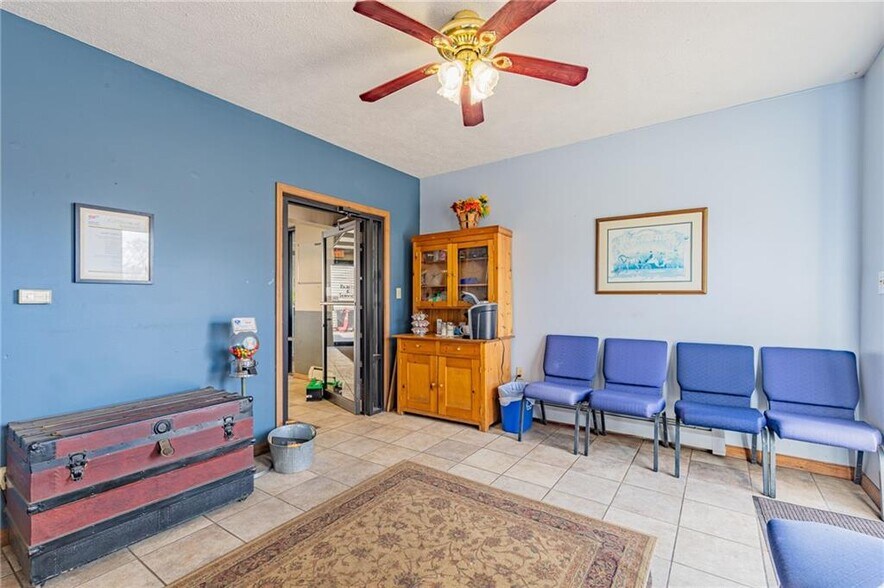 More Photos Of 4577 S Lake Rd, Brockport Auto Dealership For Sale