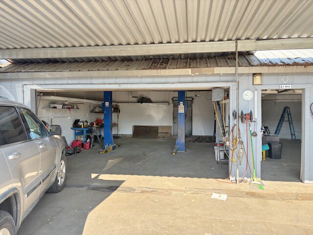 More Photos Of 1239 Cleveland Ave, Santa Rosa Auto Repair For Sale