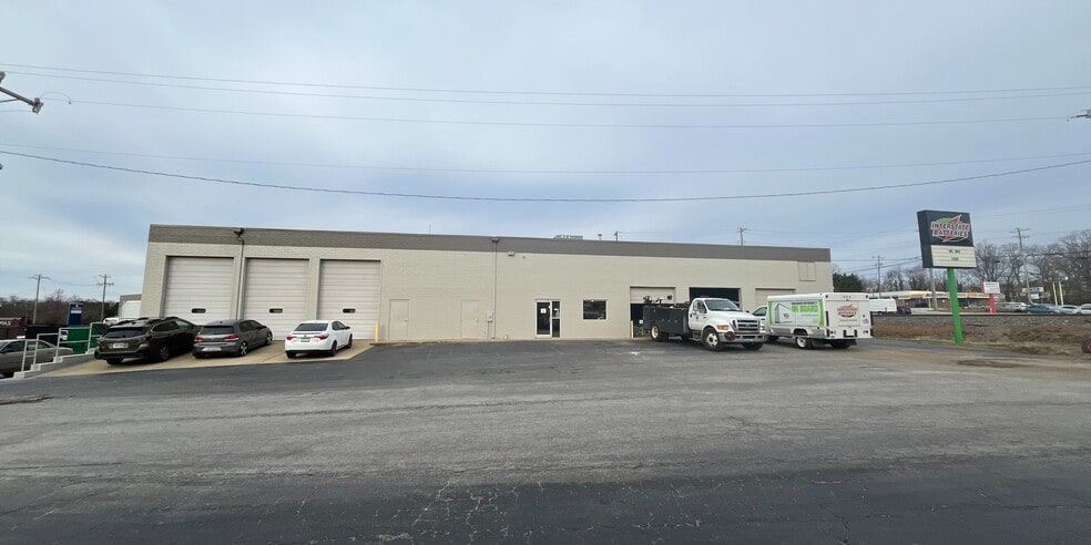 More Photos Of 18 Wendy Ct, Greensboro Light Distribution For Lease